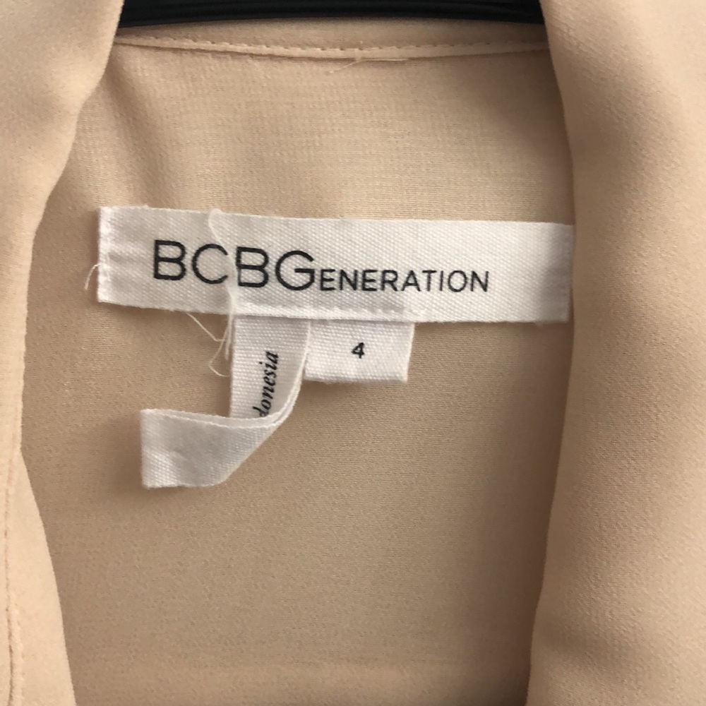 BCBGeneration button up romper - Picture 4 of 5